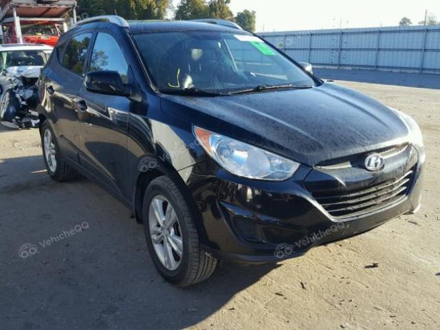 2011 HYUNDAI TUCSON